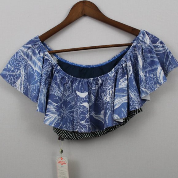 Maaji Other - Maaji Blue & White Tropical Floral Swimsuit Top